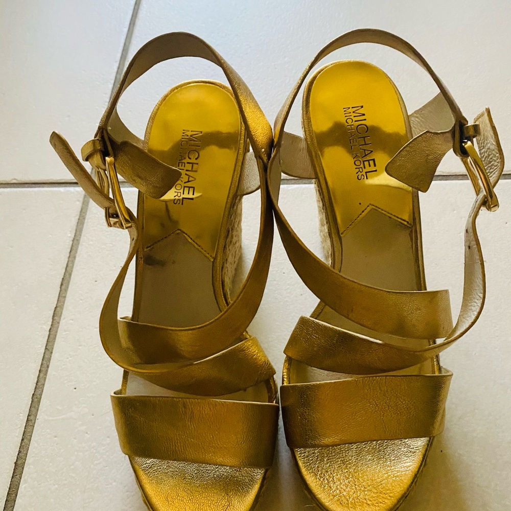 Mk gold wedges size 9